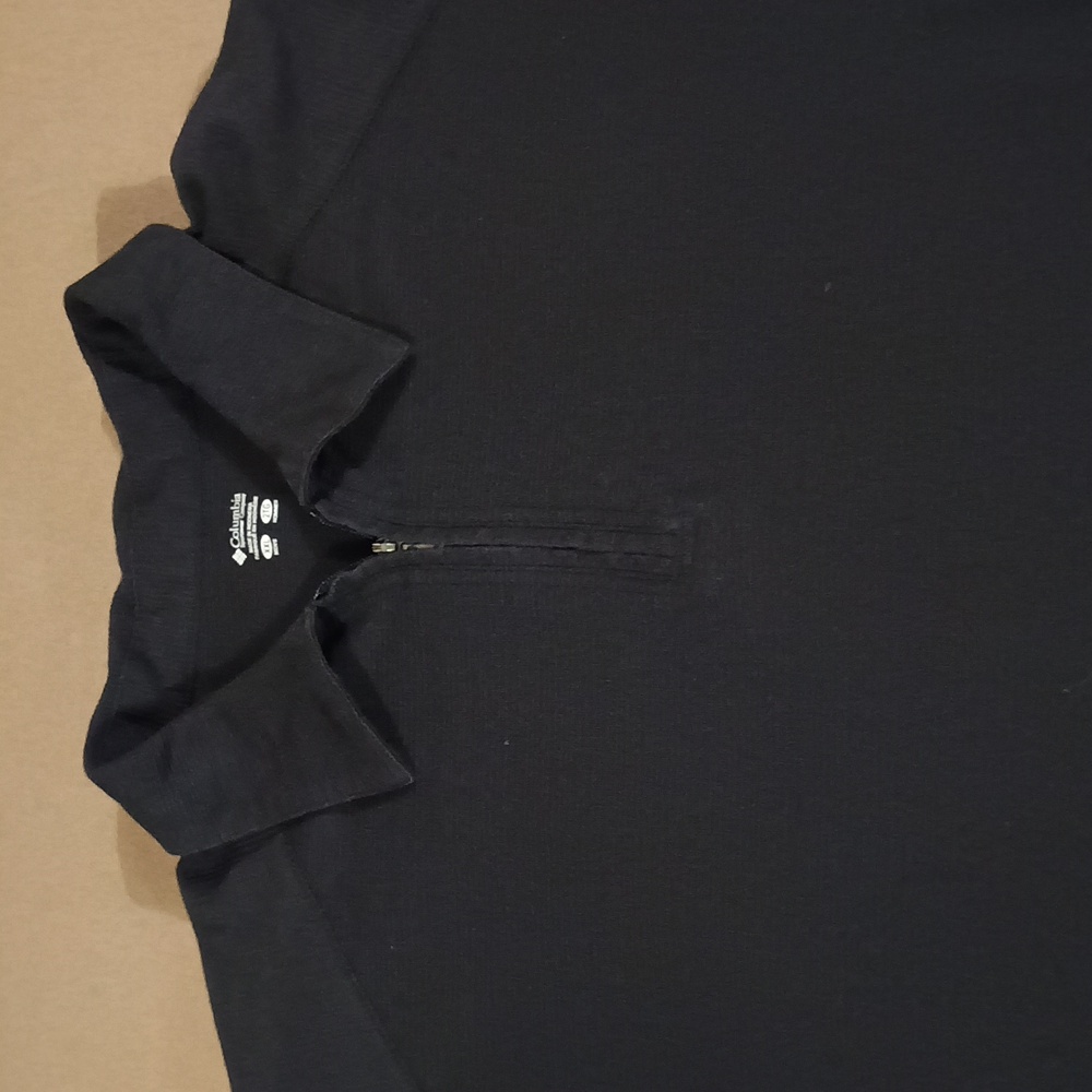 Columbia Mens Black Polo Shirt Short  with zipper Sleeve Black Size XXL
